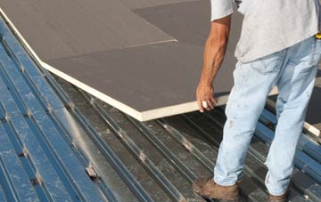 benefits of insulating Hindlip flat roofing